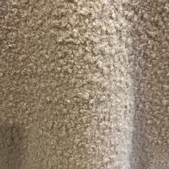 ONLY shacket in medium. Excellent condition!!! - Picture 3 of 7